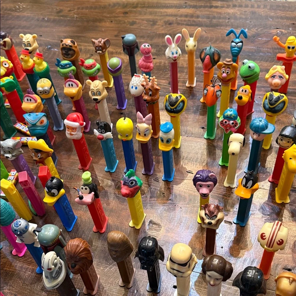 PEZ Vintage Dispenser Collection - Picture 11 of 13